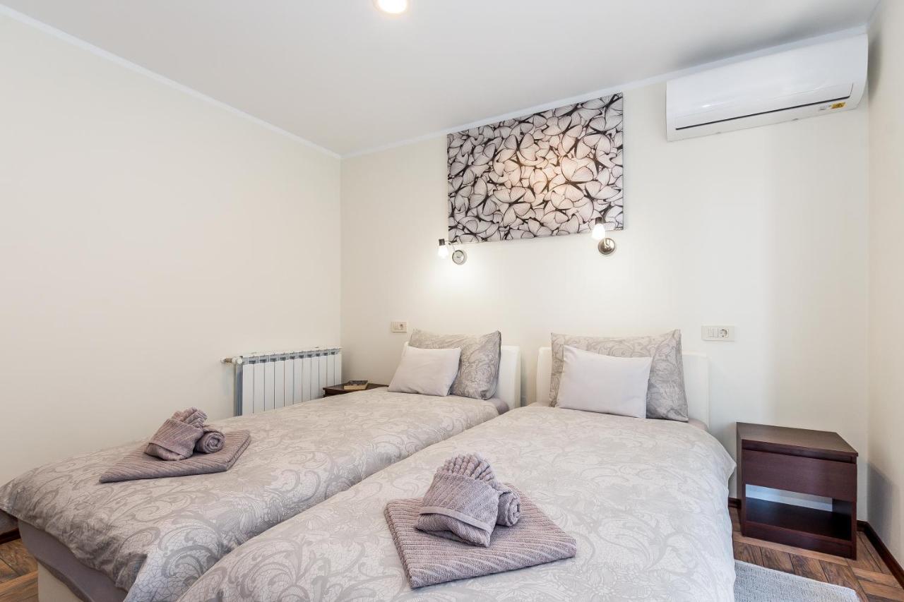 Hotel Slatki Snovi II Knin Zewnętrze zdjęcie
