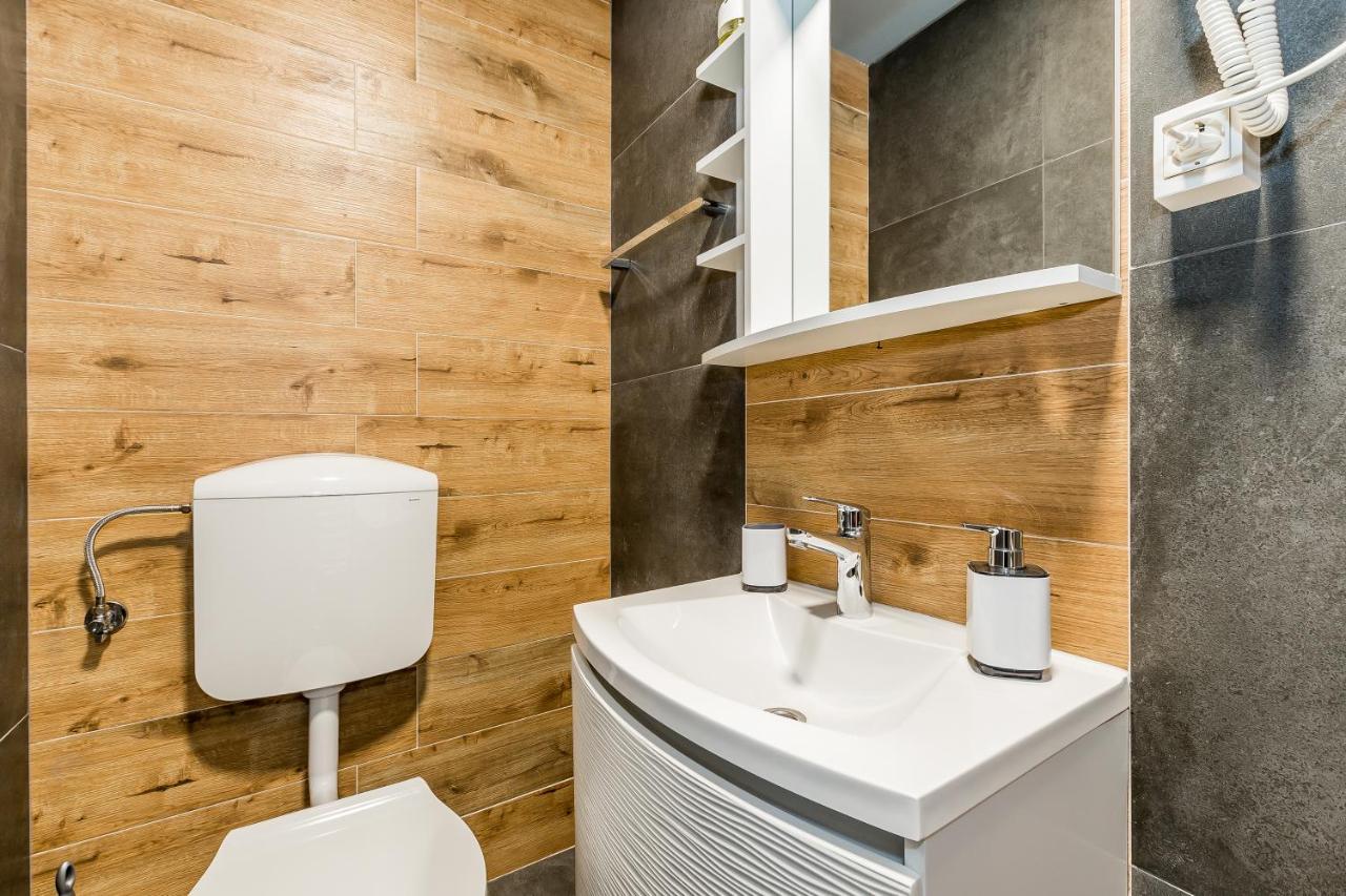 Hotel Slatki Snovi II Knin Zewnętrze zdjęcie